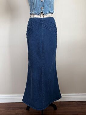 armor jeans dark wash denim maxi skirt | y2k flare western slit skirt